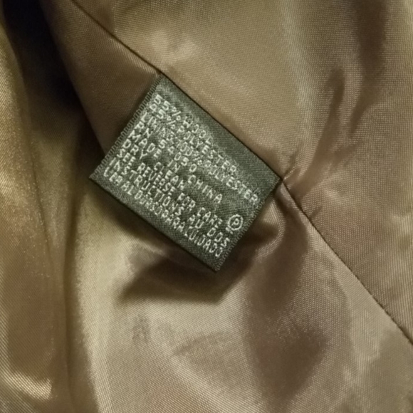 Hourglass Wool blazer in Grey Pinstripe - Picture 4 of 4